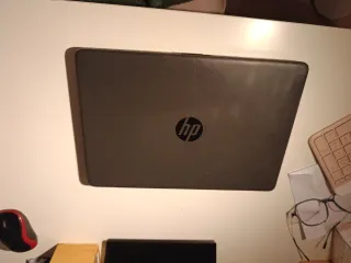 HP 240 G8 como nuevo - 256GB SSD - 8GB RAM