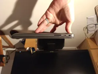 HP 240 G8 como nuevo - 256GB SSD - 8GB RAM