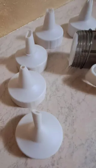 Siringa da pasticceria con 7 beccucci