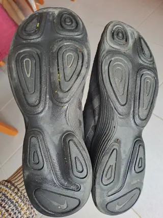 Zapatillas Nike Revolution 42
