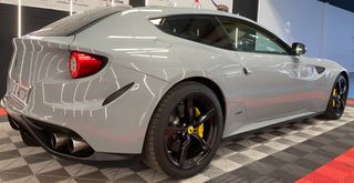 Ferrari FF -