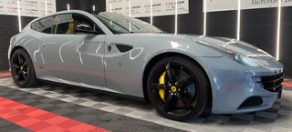 Ferrari FF -