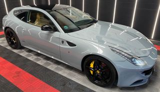 Ferrari FF -