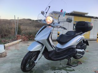 Piaggio Beverly i400