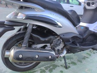 Piaggio Beverly i400