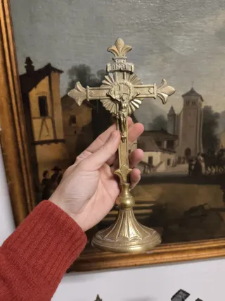 Candelabros de altar antiguos