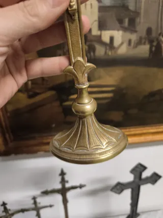 Candelabros de altar antiguos