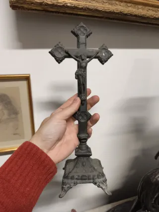 Candelabros de altar antiguos