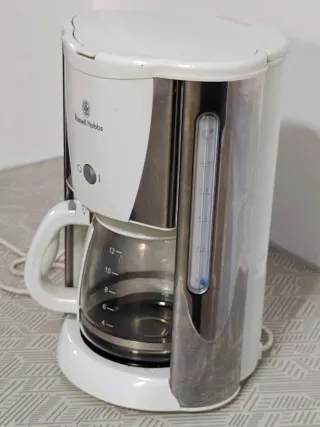 Cafetera Russell Hobbs 12 tazas