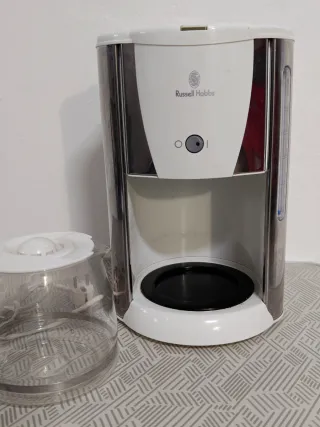 Cafetera Russell Hobbs 12 tazas