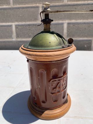 Macinacaffè Tre Spade antico raro