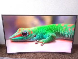 TV Hisense 55 4K Curva