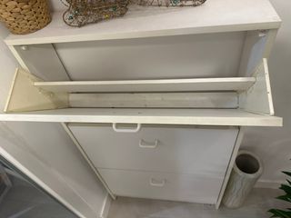 Zapatero infantil blanco