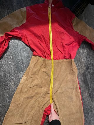 Traje cuero para soldadura, protección resistente.