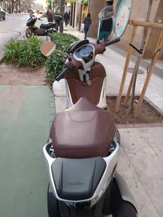 Piaggio Beverly 300, 2021, 15960km