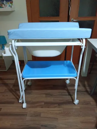 Bañera y cambiador para bebé