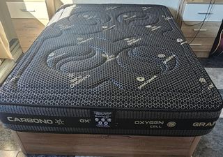 Colchón muy nuevo.