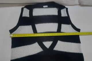 Chaleco de punto rayas blanco y negro