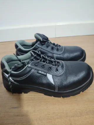 Zapatos de Trabajo Talla 41 Negros