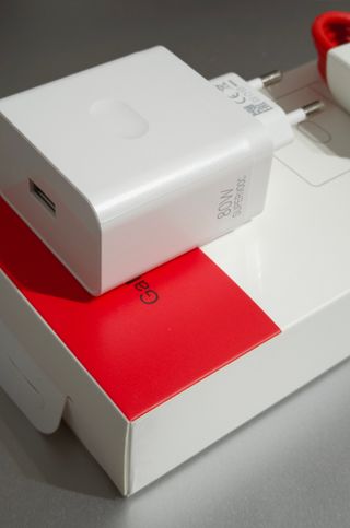 80W Cargador OPPO compartible SUPERVOOC + Cable 1m