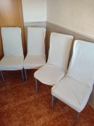 Pack de 4 Sillas con funda