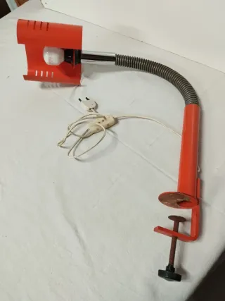 Lampada da tavolo a morsetto anni 70 design