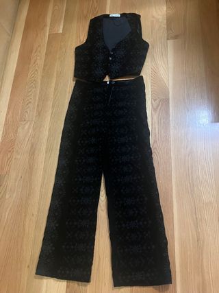 Conjunto Chaleco y Pantalón Zara Terciopelo