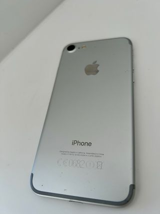 iPhone 7 32GB Argento