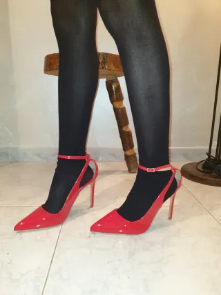 Tacchi rossi lucidi
