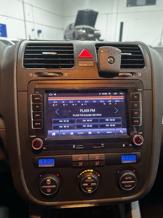 Volkswagen Golf 2.0TDi 140cv