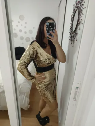 Vestido de fiesta lentejuelas negro y dorado