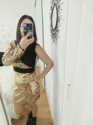 Vestido de fiesta lentejuelas negro y dorado