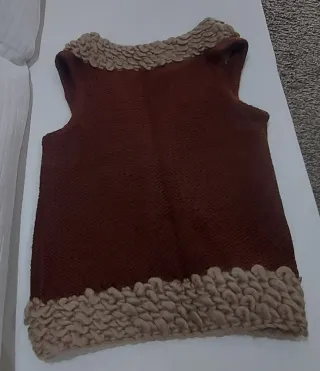 Chaleco Zara punto beige y marrón talla única