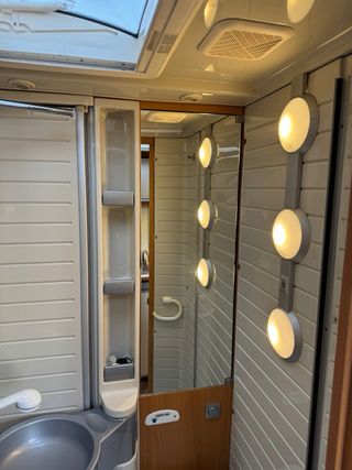 Autocaravana Bürstner Nexxo isla Glp