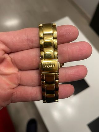 Reloj Guess Dorado Mujer