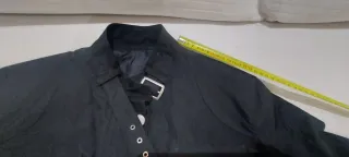 Cazadora de nailon negra