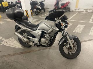 Yamaha YBR 250 - Vendo por viaje