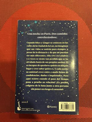Nosotros en la luna: El libro más vendido del a...