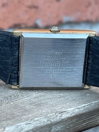 Reloj citizen automatiqo Negro y Dorado