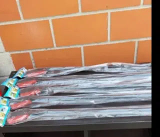 5 pinzas de plástico 78.5 cm 2€ unida