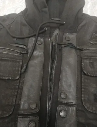 Cazadora hombre con capucha