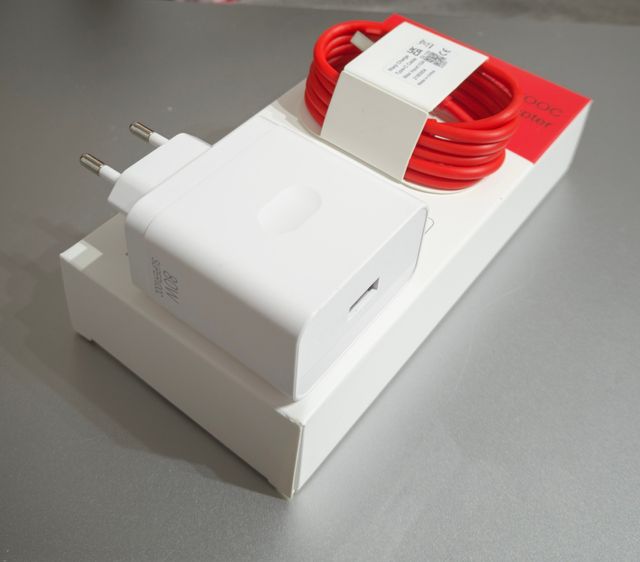 Caricabatterie OPPO SUPERVOOC 80W condivisibile + Cavo 1m