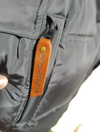 Abrigo Canadian Peak Mujer Negro con Capucha