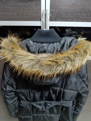 Abrigo Canadian Peak Mujer Negro con Capucha