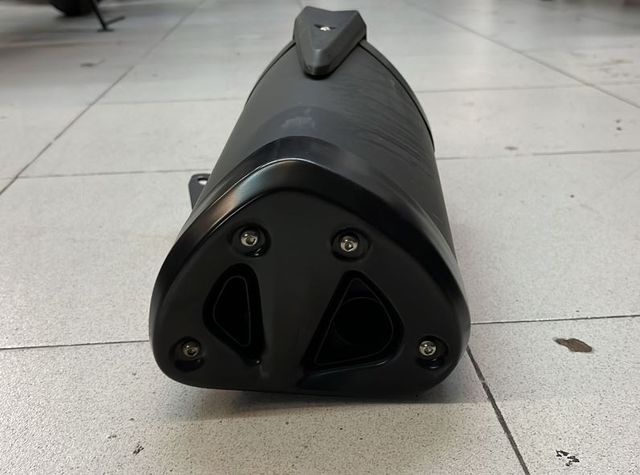 Escape Kawasaki Z750 (Original)