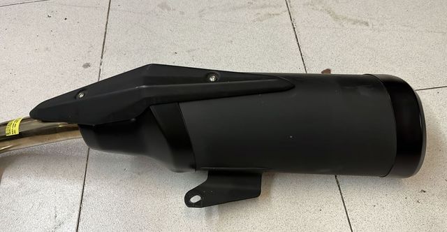 Escape Kawasaki Z750 (Original)