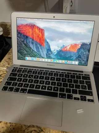MacBook Air 11 2015 Plata