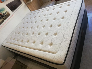 Colchón y canapé nuevo