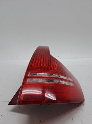 PILOTO TRASERO DERECHO CITROEN C4 BERLINA (4)