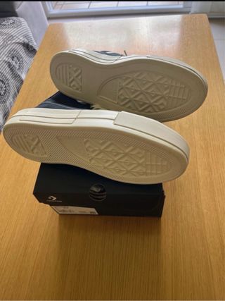 Converse Cruise Hi Negras y Blancas